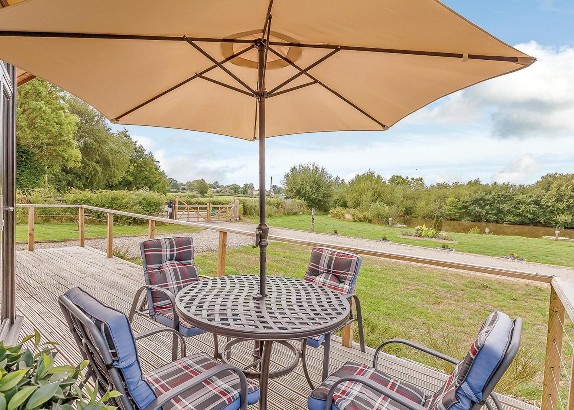 Gadlas Park Holiday Cabins Ellesmere Exterior photo