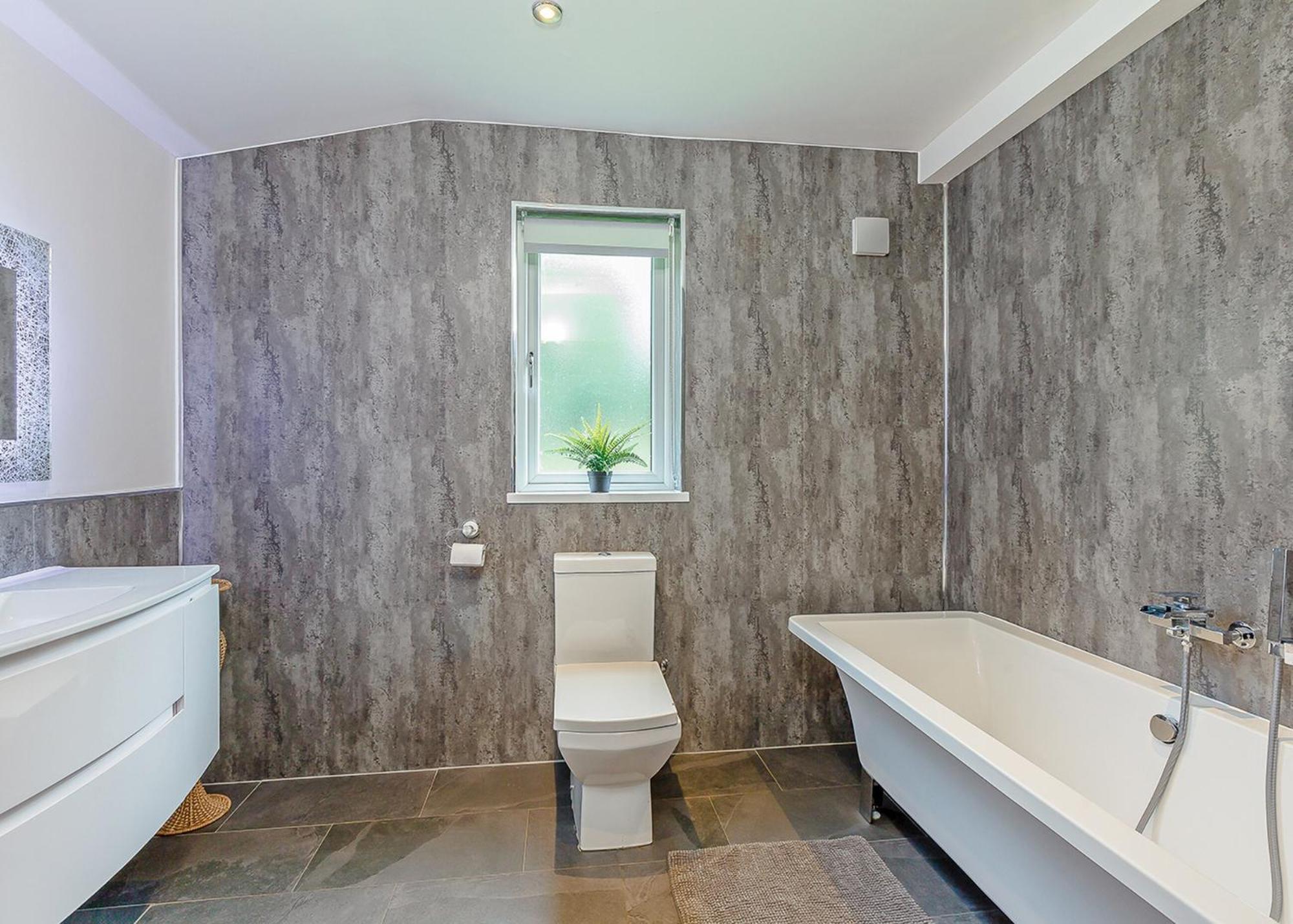 Gadlas Park Holiday Cabins Ellesmere Room photo